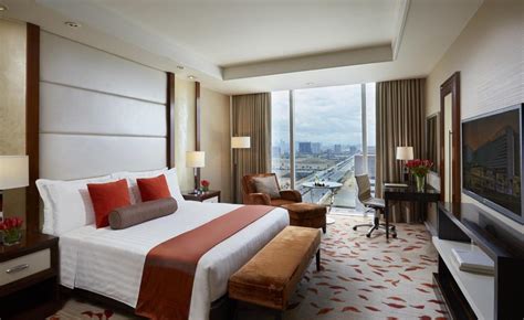 solaire hotel room price